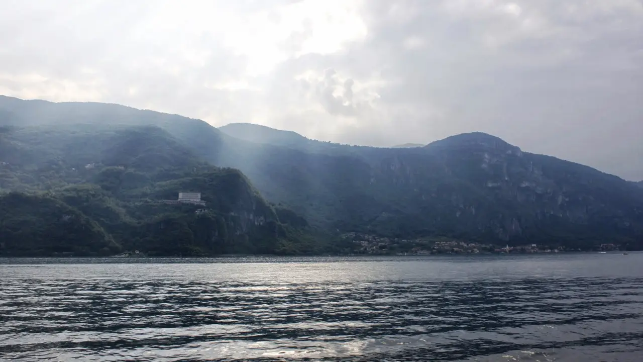 Oliveto Lario, Lago di Como